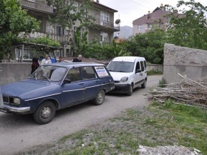 Tartıştığı annesini korumaya çalışan üvey babasını vurdu