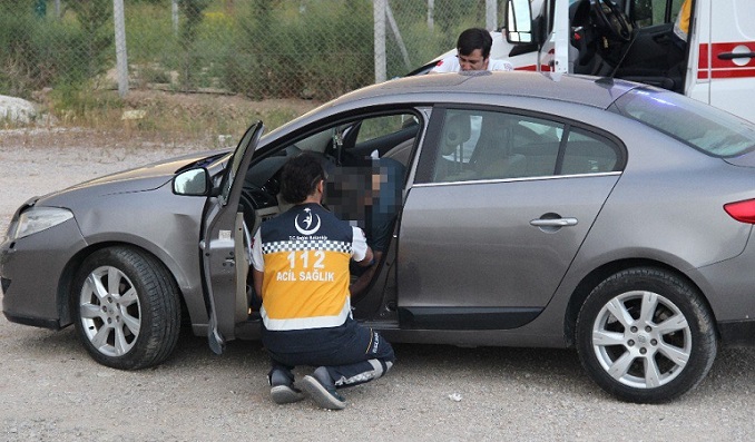 Park halindeki aracın içinde ölü bulundu