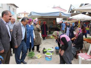 Başkan Tutal, pazar esnafını ziyaret etti