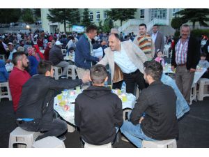 Beyşehir’de mahalle iftarları sürüyor