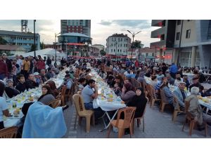 Kulu’da yardım derneğinden iftar