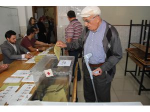 Konya’da oy kullanma işlemi başladı