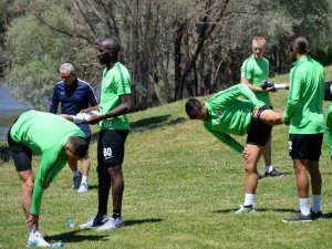 Atiker Konyaspor’un Bolu kampı başladı