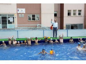 Konya’da yüzmeyen çocuk kalmasın projesi hayata geçti