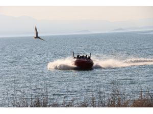 Beyşehir’de Adrenalin Tutkunlarının “Jetboat” Heyecanı