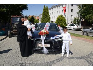 Başkan Altay’ın makam aracı şehit çocuklarının sünnet arabası oldu