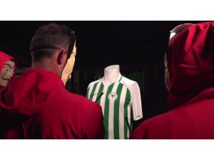 Konyaspor’dan ’La Casa de Papel’ ve ’Çav Bella’lı forma tanıtımı