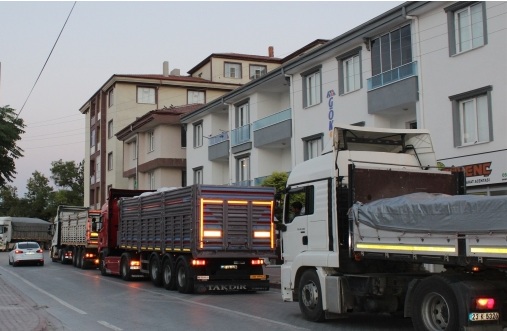 Eskil'e çevre yolu şart oldu!