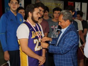 Akşehir’de sokak basketbolu turnuvası sona erdi