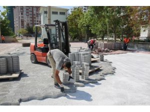 Selçuklu’da bordür parke çalışmalarında yoğun tempo