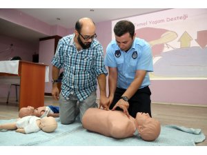 Aksaray Belediyesi personeline uygulamalı ‘Temel Yaşam Desteği’ eğitimi