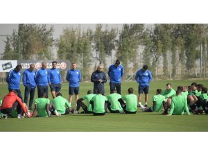 Atiker Konyaspor’da Çaykur Rizespor maçı hazırlıkları sürüyor