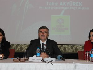 Akyürek, “Yerel Yönetimlerde Kadın” Programında Konuştu