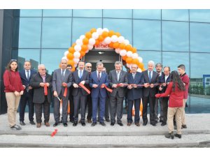 Konya OSB’deki meslek lisesinin atölye binasi ve spor salonu açıldı