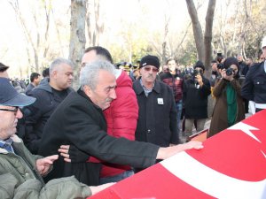 Kazada şehit olan polis memuru son yolculuğuna uğurlandı