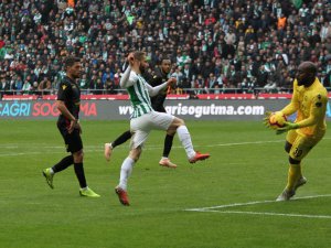 Spor Toto Süper Lig: Atiker Konyaspor: 0 - E. Yeni Malatyaspor: 0 (İlk Yarı)