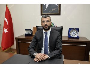 Altun: "Bayrak ve İstiklal Marşı, milletçe varlığımızın ve birliğimizin delilidir"