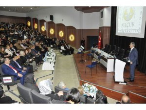 Selçuk’ta “Kadınlarda Sağlıklı Yaşlanma” konferansı düzenledi