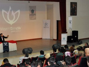 Savcı Sayan, Türkiye’yi İslam bir arada tutuyor