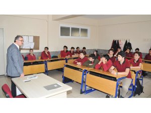 Konya OSB’deki Anadolu Teknik Lisesi öğrencileri, duayen isimlerle buluştu