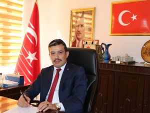 Merkez İlçe Başkanı Aktürk 23 Nisan’ı kutladı