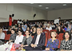 Selçuk Üniversitesinde “Ebeler Günü” kutlandı