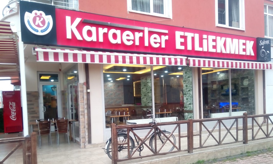 Karaerler Etliekmek-Izgara Salonu şık tasarımıyla müşterilerinin hizmetinde