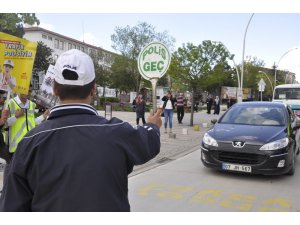 Engelli öğrencilerden trafik uygulaması