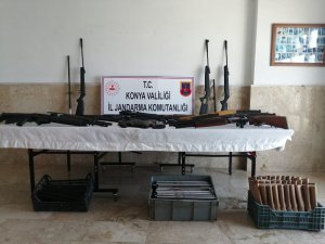 Konya’da silah deposuna dönüştürülen eve jandarma baskını