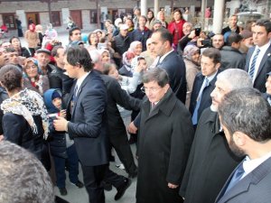 Davutoğlu ve Meşal Mevlana Müzesi’nde