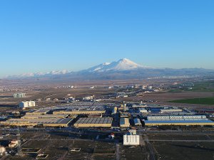 Aksaray bir Mercedes-Benz şehri oldu