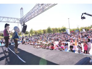 Selçuklu’da çocuklar karne şenliğinde doyasıya eğlendi