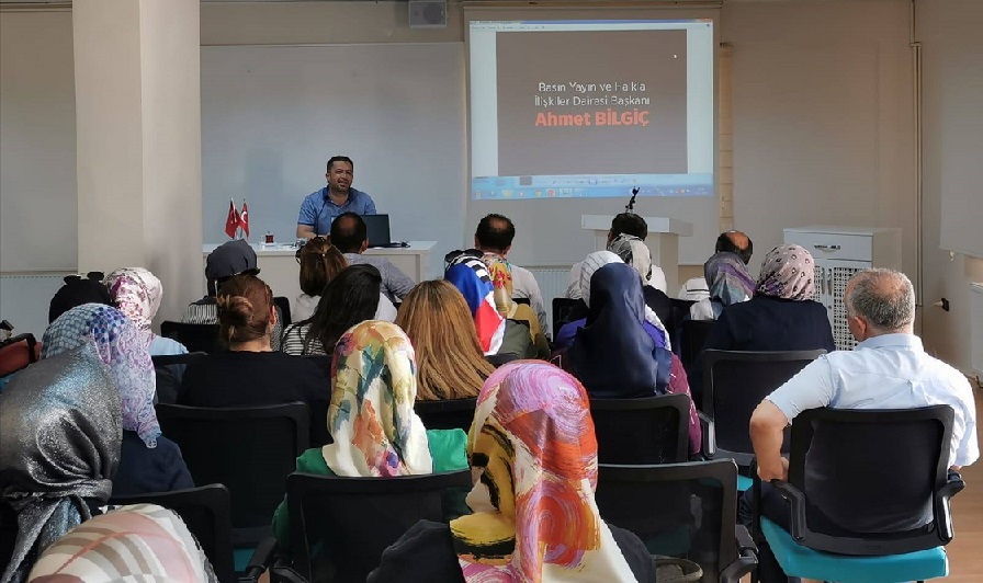 KOMEK/ASEM Halkla İlişkiler görevlilerine Kurumsal İmaj-Kurum Kültürü Semineri