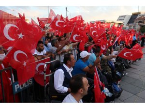 15 Temmuz’un yıl dönümünde binlerce kişi Mevlana Meydanı’na akın etti