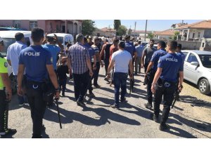 Aksaray’da kaza sonrası iki grup arasında kavga: 1’i polis 9 yaralı