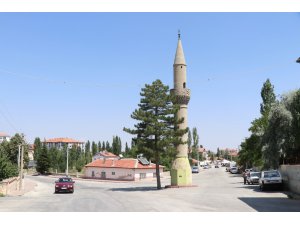 Aksaray’ın camisiz minaresi şaşırtıyor