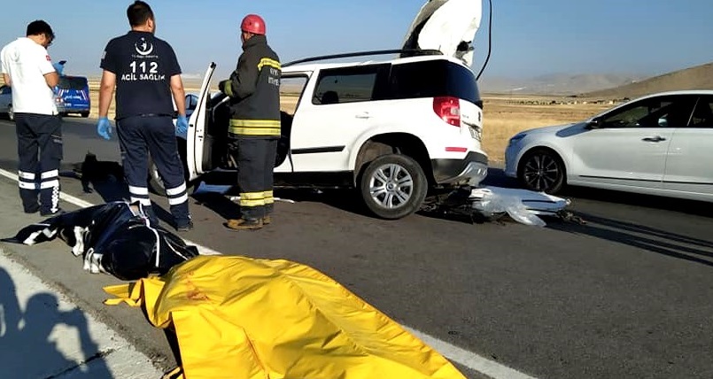 Eşmekayalı Genç,Trafik Kazasında Yaşamını Yitirdi