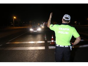 Aksaray’da günlük bin araç denetimden geçiyor