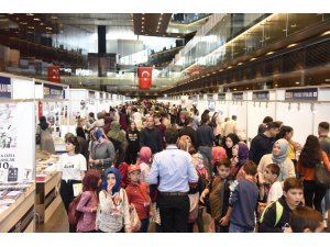 Konya Kitap Günleri yoğun ilgi görüyor