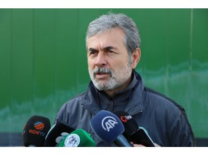 Aykut Kocaman: "Türk futbolunda ne yazık ki son sözü para söylüyor"