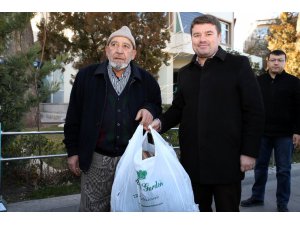 Aksaray Başkan Dinçer’in çağrısı ile Elazığ için tek yürek oldu