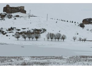 Aksaray’da göletler buz tuttu