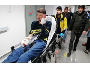 Elinde havai fişek patladı