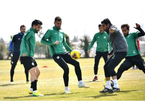 Konyaspor, Fenerbahçe hazırlıklarını sürdürüyor