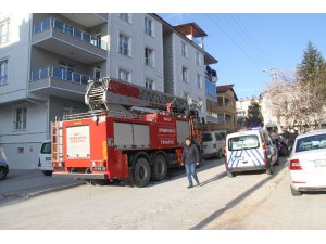 Elektrik panosundaki yangın büyümeden söndürüldü