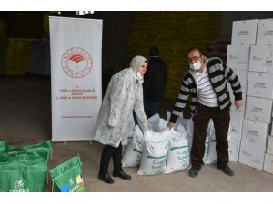 Aksaray’da çiftçilere kuru fasulye ve mısır tohumu dağıtıldı