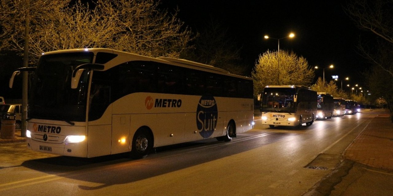 Cezayir’den getirilen 144 Türk vatandaşı Konya’da yurda yerleştirildi