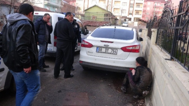 Aksaray'da Halı Çırpma Kavgası Karakolda Bitti!