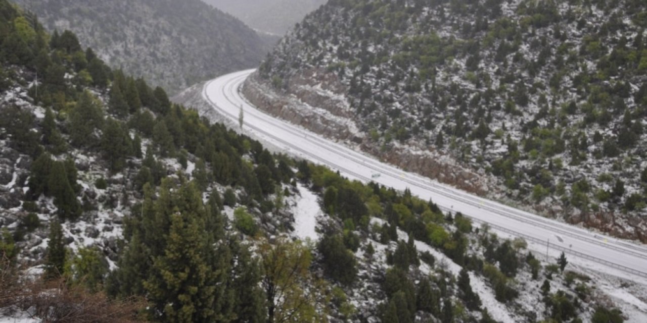 Seydişehir’de dolu etkili oldu