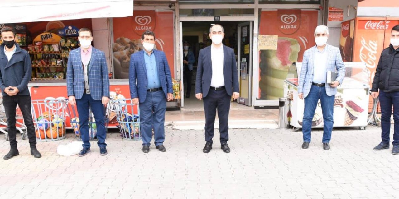 AK Parti Karatay İlçe Teşkilatı, Bir Markette Veresiye Defterini Satın Aldı